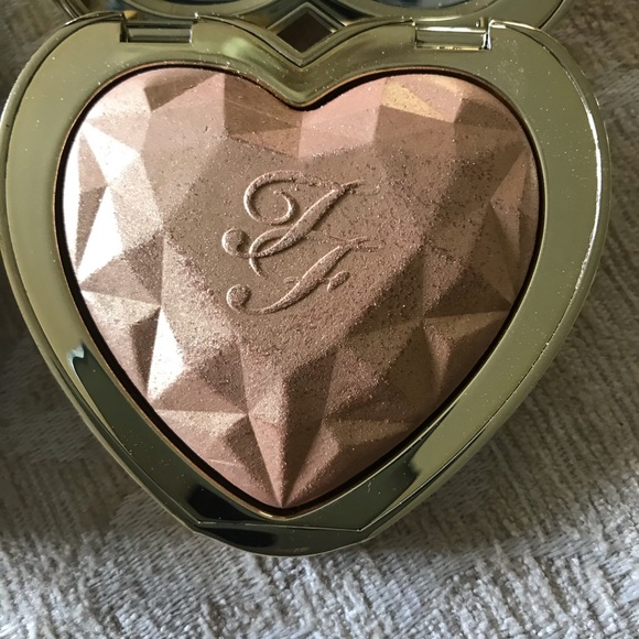 Medium Toned Highlighters - Picture 3 of 3